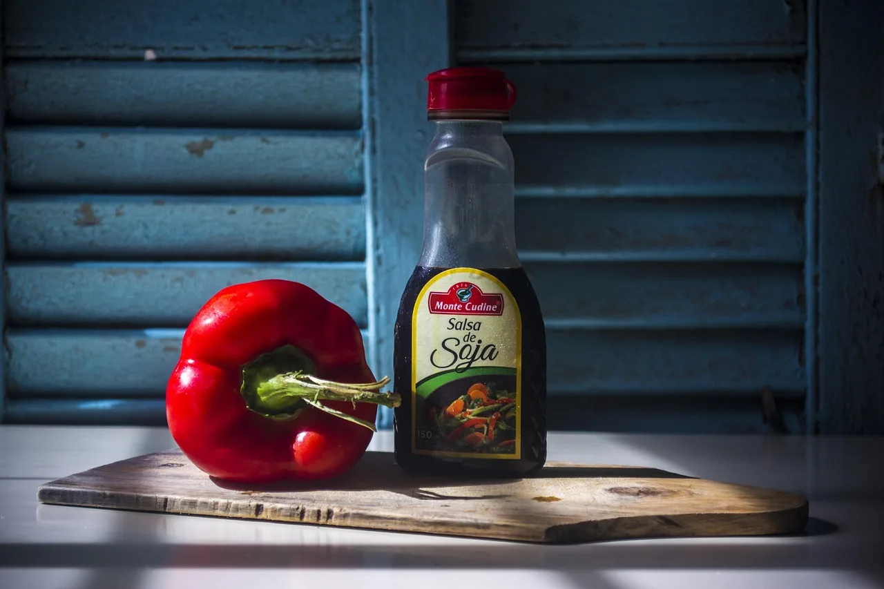 sauce, soy, bottle, vegetable, table, peppers, pepper, power, rich, fruit, kitchen. Independent condiment brands compared with what actually happens