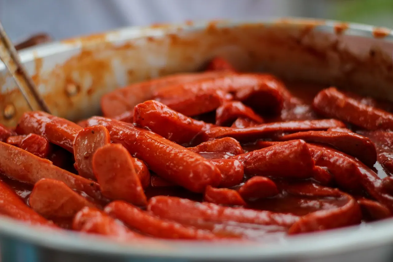 food, sausage, eat, snack, sausages, nutrition, hot dog, sauce