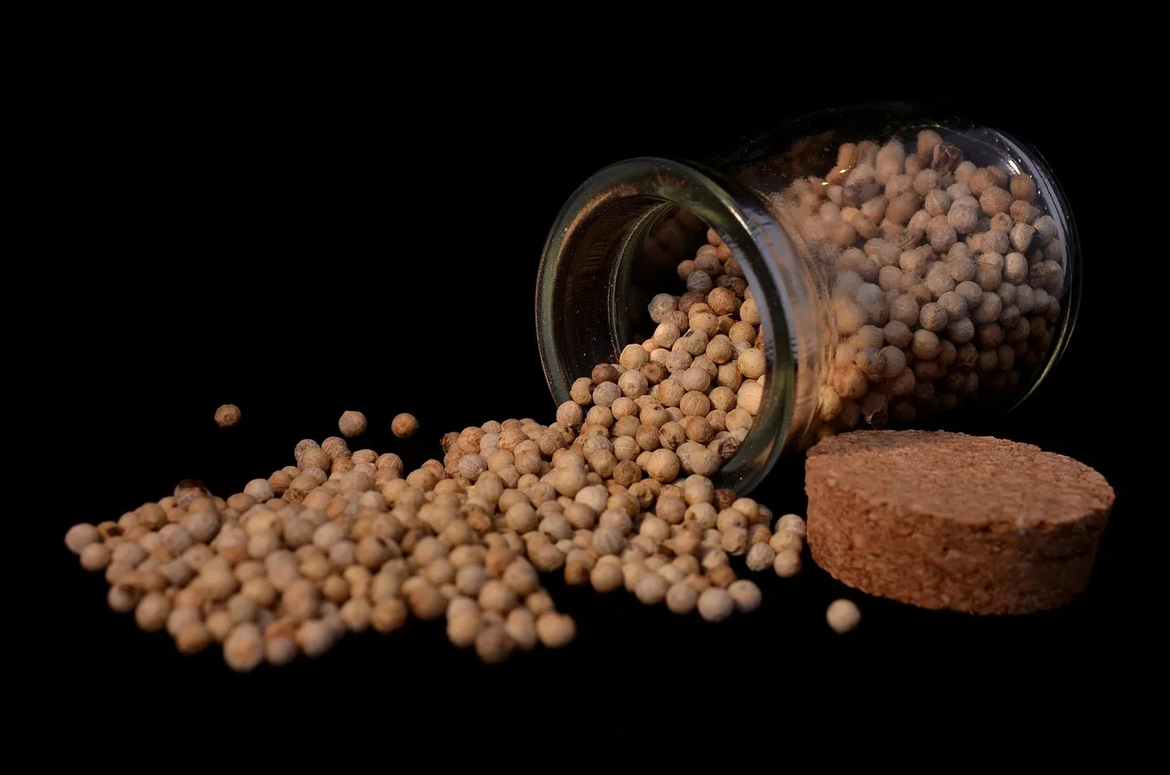 pepper, condiment, spice, white pepper, seasoning, flavoring, food, pepper, pepper, pepper, pepper, pepper, white pepper, white pepper, white pepper, white pepper. Specialty Seasoning Ideas Businesses Can Vet for Foodservice