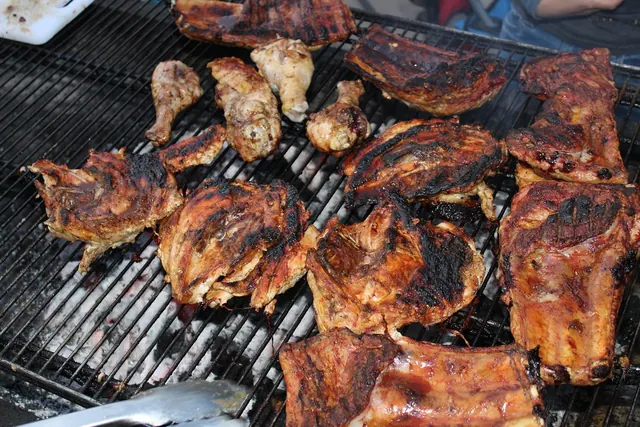 bar-b-que, chicken, food, barbecue, meat, meal, poultry, hot, restaurant, delicious, sauce, roasted, grill, tasty, grilled, dish, wing, pepper, buffalo-wings, buffalo, bar-b-que, b
