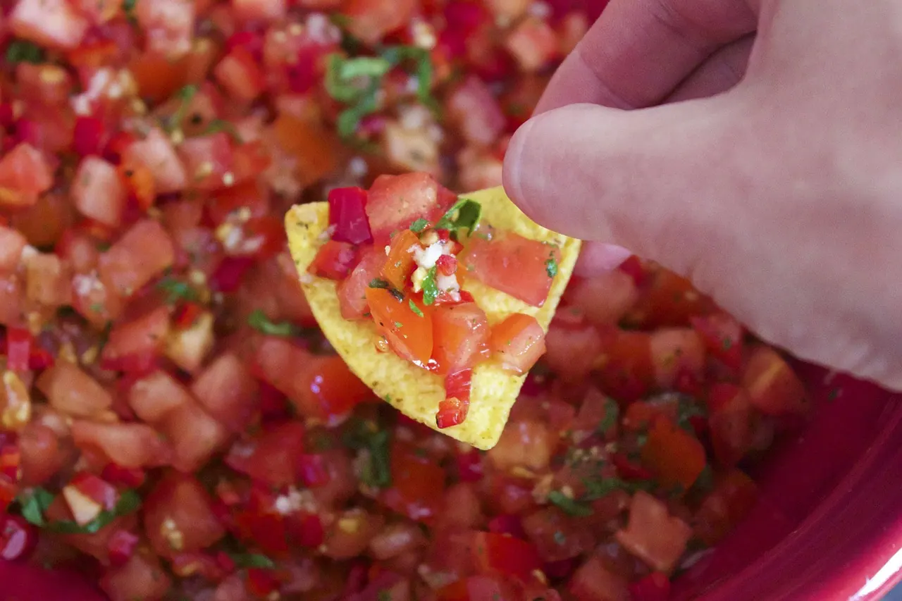 salsa, nachos, mexican, appetizer, hot, snack, spicy, tomato, sauce, food, dip, spice, red, salsa, salsa, salsa, salsa, salsa